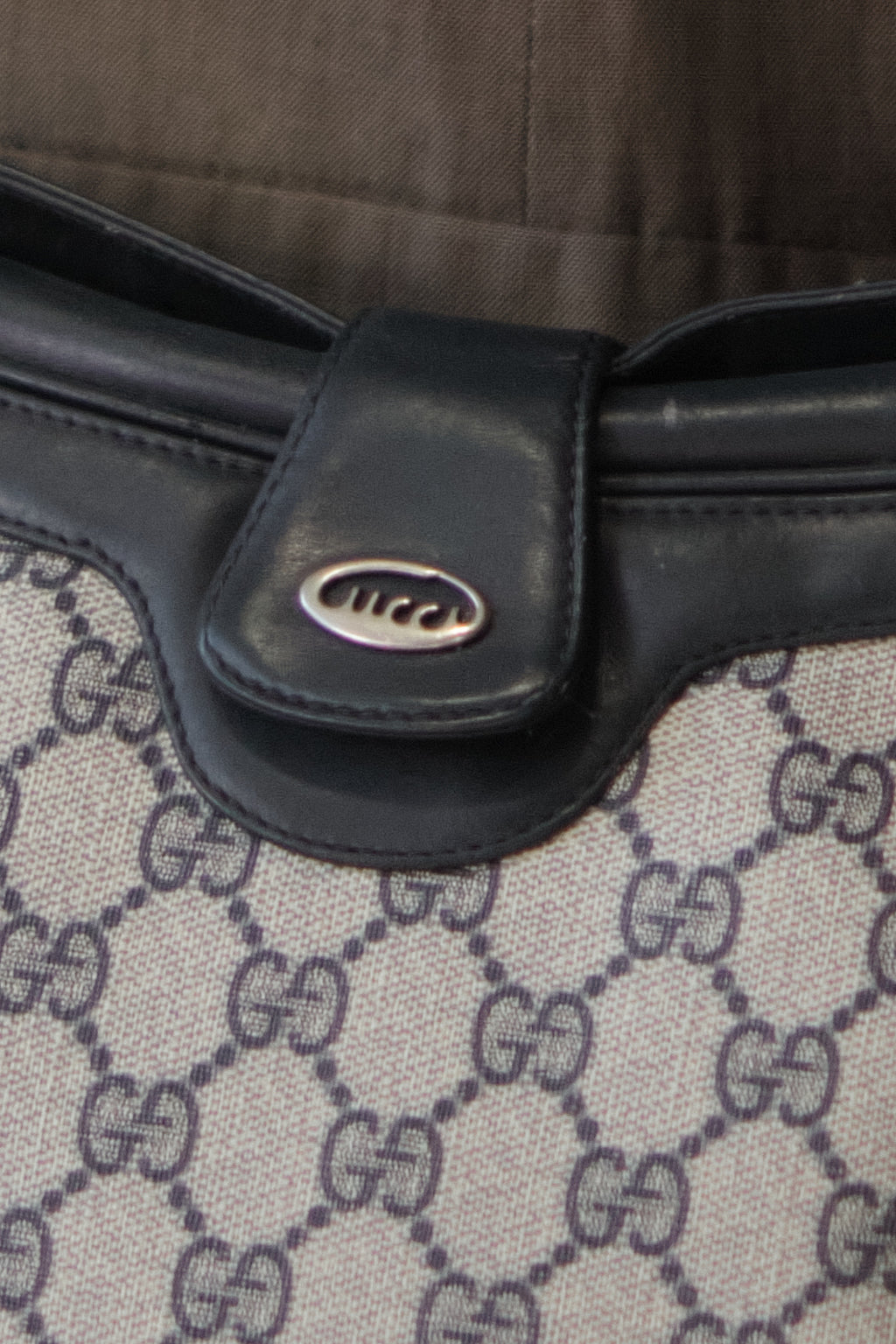 Borsa Gucci Mezzaluna in tela GG