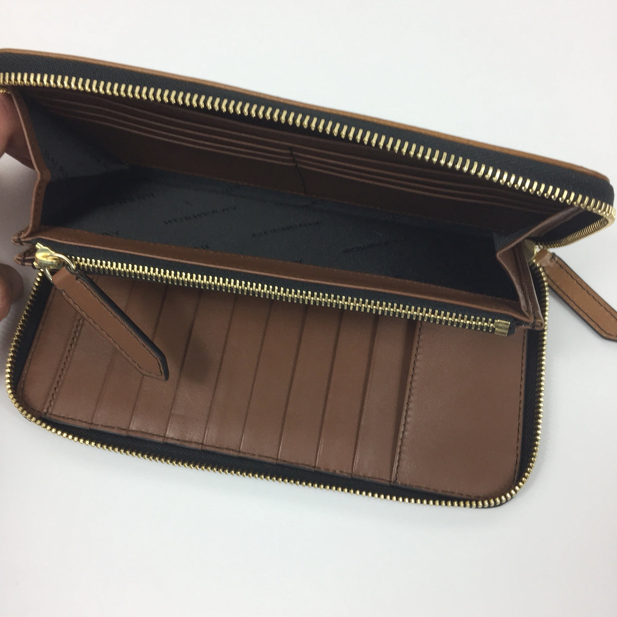 Burberry Portafoglio Zip Around